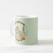 キャンピングママ幸せなママ、ママの火の横にキャンパー コーヒーマグカップ (正面左)