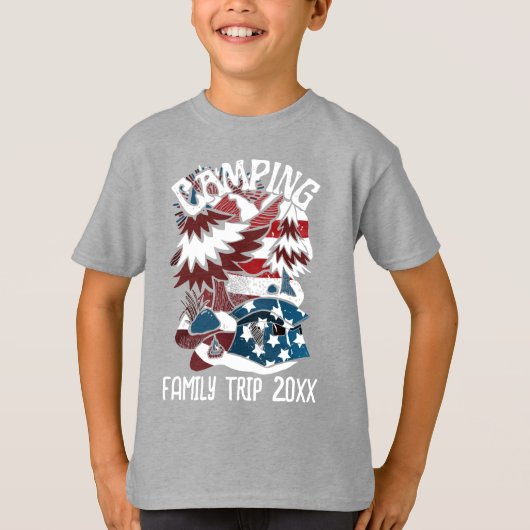 キャンピング愛国家族旅行年Tシャツ Tシャツ (正面)