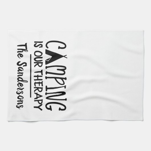 キャンピング素朴は私たちのセラピーテントファミリー名 キッチンタオル (横)