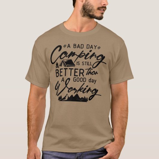 キャンピング 彼が一番のレトロ Tシャツ (正面)