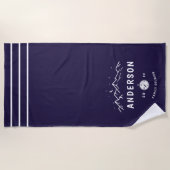 キャンピ素朴ングパーソナライズされたファミリー懇親会 ビーチタオル (正面)