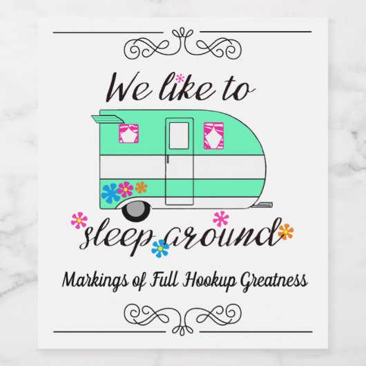 キャンプおもしろい/「私たちは眠るのがのまわりに好き!」 ワインラベル (シングルラベル)