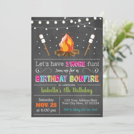 キャンプする篝火の誕生日の招待状|の裏庭 招待状 (スタンド正面)