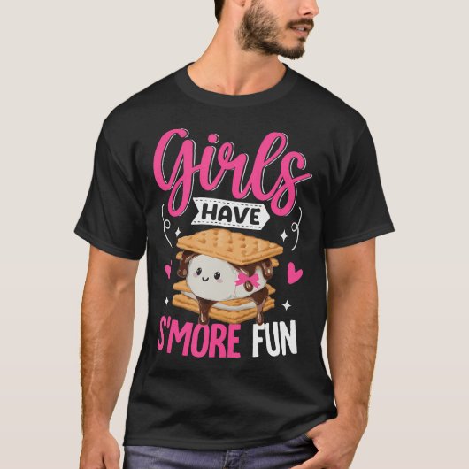 キャンプでスモアをする女の子はもっと楽しい カワイイ Tシャツ (正面)