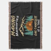 キャンプで思い出を作る スローブランケット (正面縦)