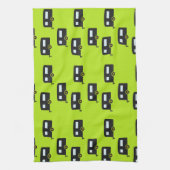 キャンプのトレーラーは緑 キッチンタオル (縦)