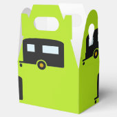 キャンプのトレーラーは緑 フェイバーボックス (オープン)