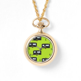 キャンプのトレーラーは緑 腕時計