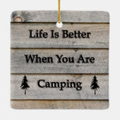 キャンプの方が生活が良い セラミックオーナメント (裏面)