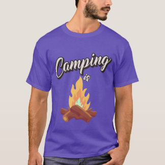 キャンプの焚き火少年 Tシャツ