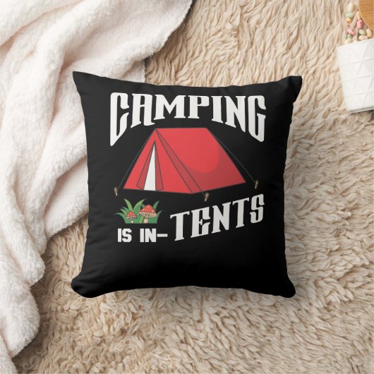 キャンプはキャンピングカーのためのテントのおもしろいのギフトにあります クッション (ブランケット)