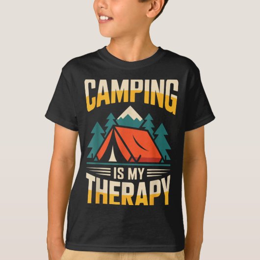 キャンプは私の療法です  Tシャツ (正面)