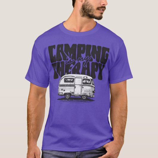 キャンプは私の療法面白い格言 Tシャツ (正面)