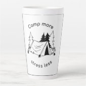 キャンプより多くのストレスを削減 カフェラテマグ (正面)