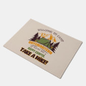 キャンプキッチルビッチンハッピーキャンパーへようこそ ドアマット (アングル)