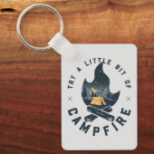 キャンプキャンパカッコいいーキャンプファイアアンダースターズマウンテンズ キーホルダー (正面)