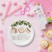 キャンプスモール誕生日パーティー紙プレート。 ペーパープレート (パーティー)
