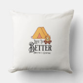 キャンプファイアのまわりにの方が人生だ アウトドアクッション (正面)