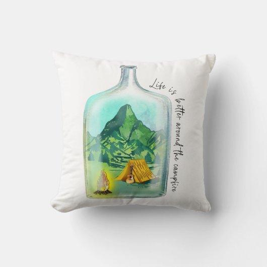 キャンプファイアのまわりには人生の方が良い クッション (正面)