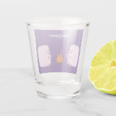 キャンプファイアマンガの可愛いピンクのマシュマロ ショットグラス (裏面)