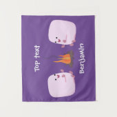 キャンプファイアマンガの可愛いピンクのマシュマロ タペストリー (正面)