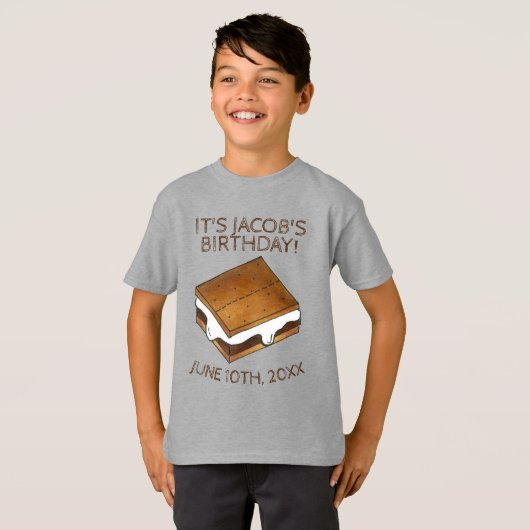 キャンプファイアS'mores Marshmallow Smores誕生日パーティー Tシャツ (正面フル)