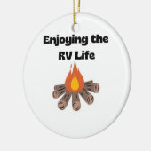 キャンプファイヤーでRV生活を楽しむ セラミックオーナメント (左)