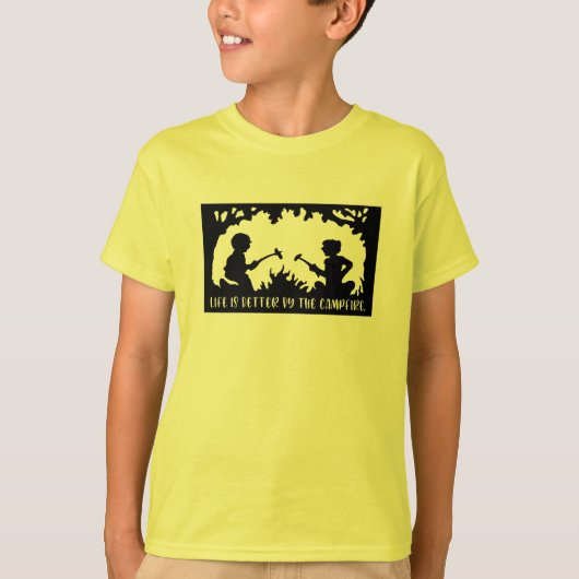 キャンプファイヤーのそばは最高 Tシャツ (正面)