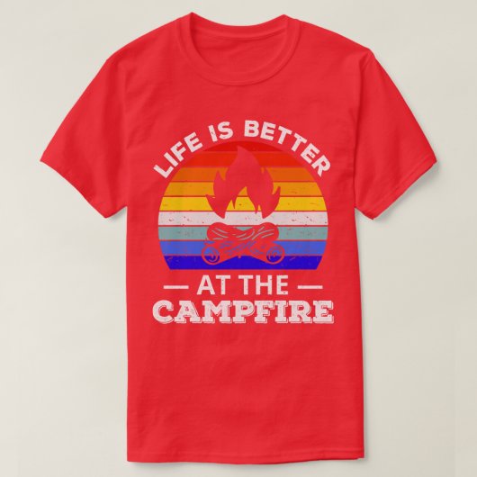 キャンプファイヤーキャンプでの生活はIVに勝る Tシャツ (デザイン正面)