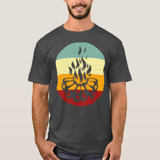 キャンプファイヤーキャンプレトロスタイル Tシャツ
