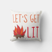 キャンプファイヤーフレイムキャンピングに火を付おもしろいけよう クッション (正面)