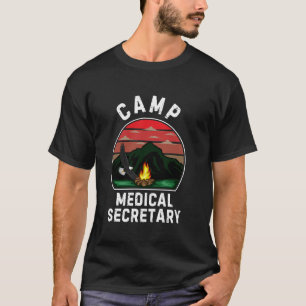 キャンプメディカル秘書レトロサマーカンパースタッフC Tシャツ