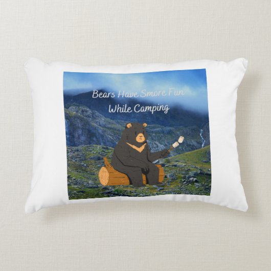 キャンプ中のクマのおもしろいが増える アクセントクッション (正面)