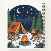 キャンプ中の猫と犬 | かわいいキャンプファイヤーの夜空 ノートブック (裏面)