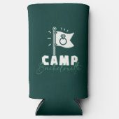 キャンプ・バチェロレッテ スリム缶クーラー (正面)