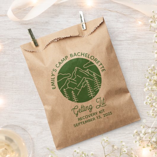 キャンプ バチェロレッテ パーティー リカバリー キット フェイバーバッグ (クリップ留めされた状態)