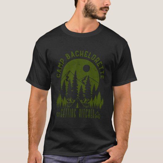 キャンプ ブライズ ゲッティング ヒッチド 花嫁 Tシャツ (正面)