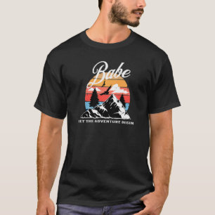 キャンプ ブライズ バチェロレッテ ラスティック アウトドア ウェディング パーティー Tシャツ