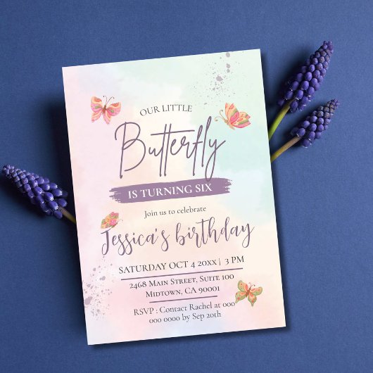 キュイモダンエレガントーな蝶のテーマの6歳の誕生日 招待状