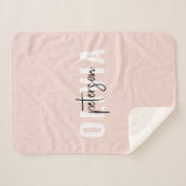 キュイモダンパーソナライズされたパステルピンク シェルパブランケット (正面(横))