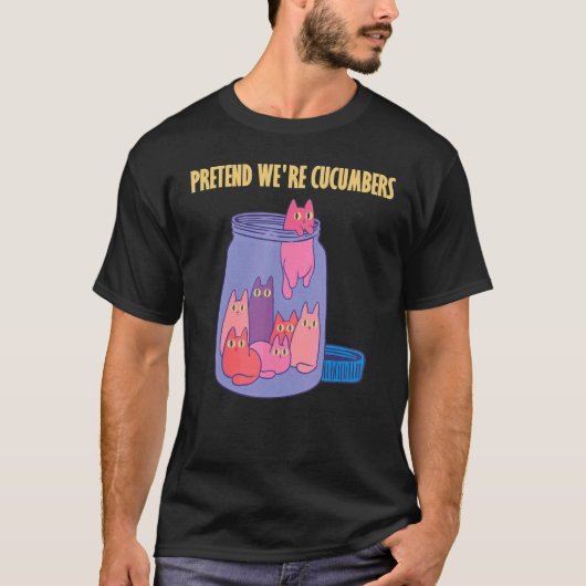 キュウリのガラス瓶の猫の面白グッズ Tシャツ (正面)