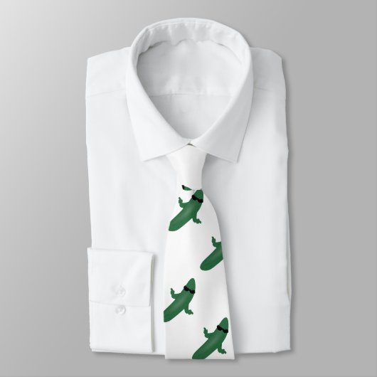 キュウリカッコいいー ネクタイ (タイ)