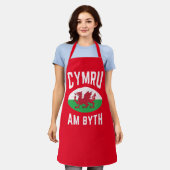 キュムラアムビツウェールズ国旗誇りを持ったウェールズヴィンテージラグビー エプロン (着用した状態)