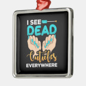 キューティクルがあちこちで見える メタルオーナメント (左)