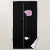 キュートおもしろいなピンクのバブルガムの鳥をワイヤーブラックに ビーチタオル (正面)