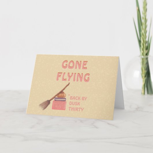 キュートおもしろいな魔女ブロムがユーモア飛んでいるハロウィン カード (正面)