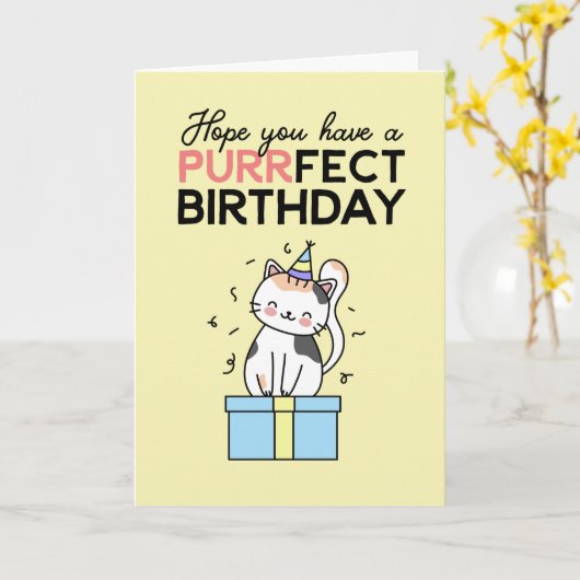 キュートとおもしろい猫好きプンパーフェクト誕生日 カード (黄色い花)