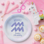 キュートなアクエリアスパープル星占いサインバースデーパーティー ペーパープレート (パーティー)