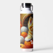キュートなオレンジと白遊の子猫の糸 ウォーターボトル (正面)