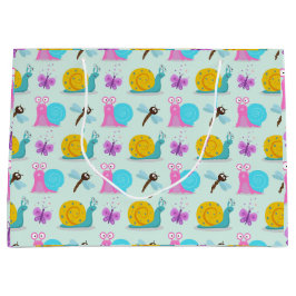 キュートなカタツムリと蝶とトンボ ラージペーパーバッグ